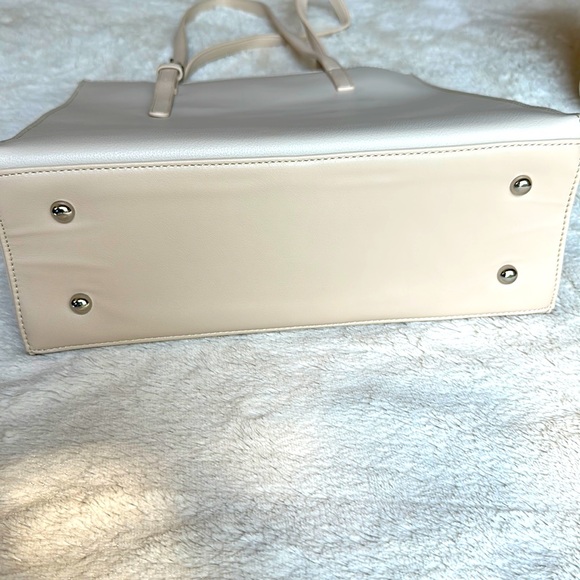 DAVID JONES Paris Cream Shoulder Bag - Picture 5 of 13